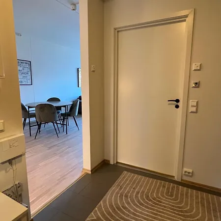 Arctic Aurora In Center Of * Альта